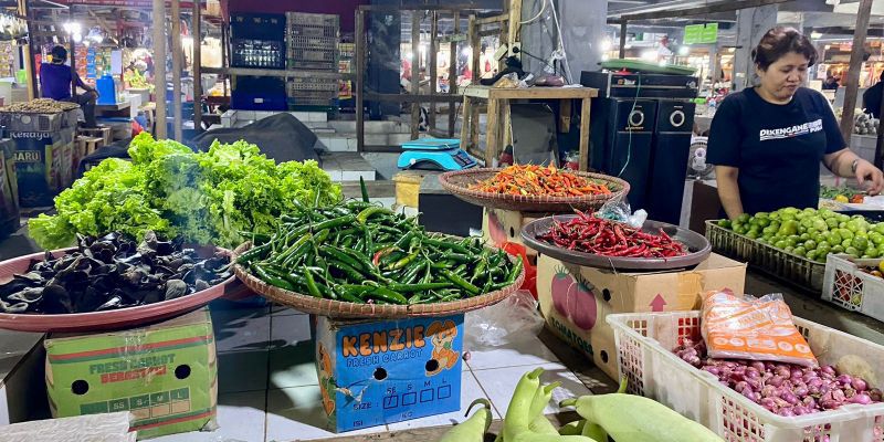 Harga Bahan Pokok Kompak Naik, Cabai Rawit hingga Bawang Merah Melejit