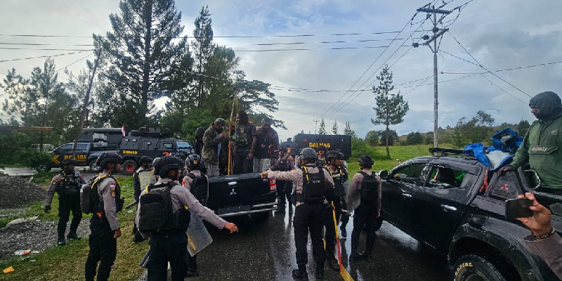 Amankan Pleno Pilkada, Polres Jayawijaya Sekat Trans Kimbim Wamena-Musatfak