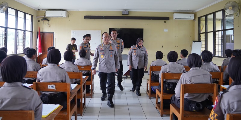 Irwasum Polri ke Siswa Sepolwan: Terus Perkuat Kompetensi<i>!</i>