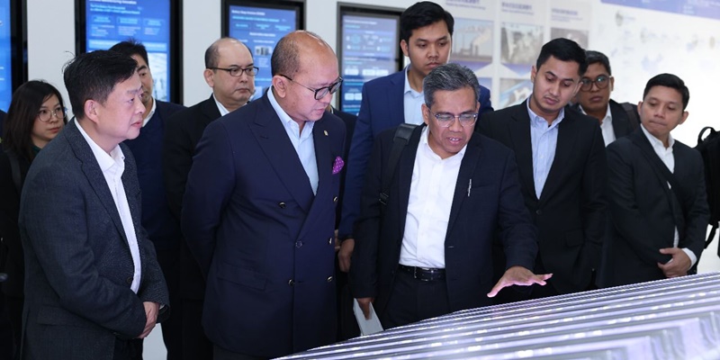 Bidik Investasi Kendaraan Listrik, Rosan Sambangi Tiga Raksasa Industri China