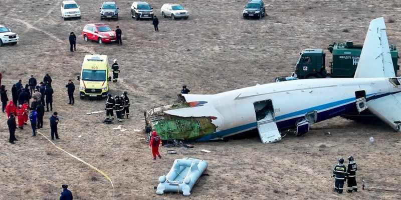 Rusia Disalahkan atas Jatuhnya Pesawat Azerbaijan Airlines