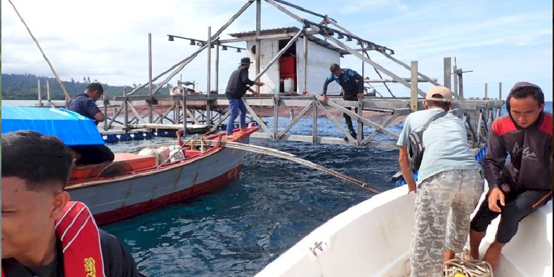 DKP Aceh Segel Bagan Ikan Apung Ilegal di Kawasan Konservasi Simeulue