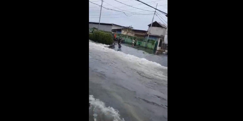 Waspada, Banjir Rob Rendam Pesisir Jakarta Utara