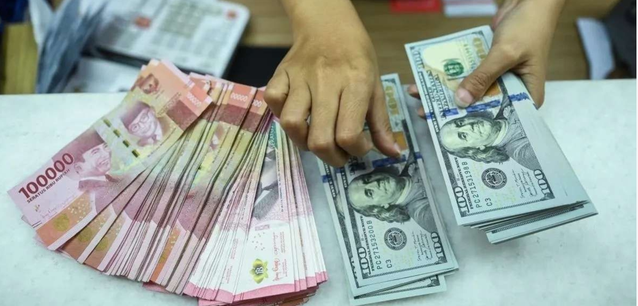 Trump Dihajar DeepSeek, Dolar AS Kembali di Atas Rp16.200