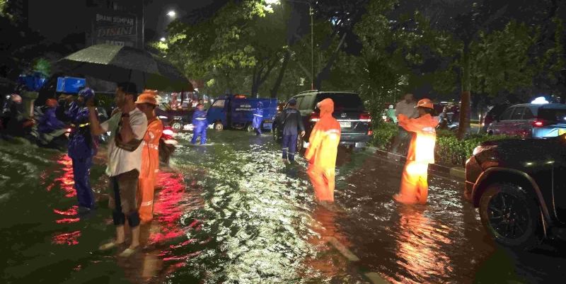 21 Ruas Jalan di Jakarta Masih Banjir