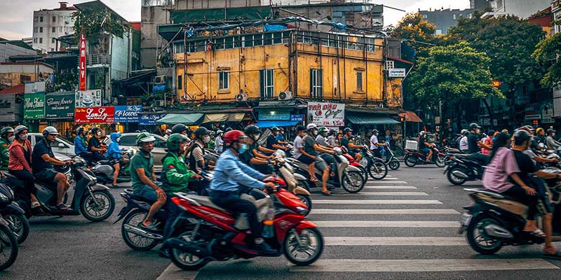 Di Negara Ini, Penerobos Lampu Merah Kena Denda Rp12 Juta