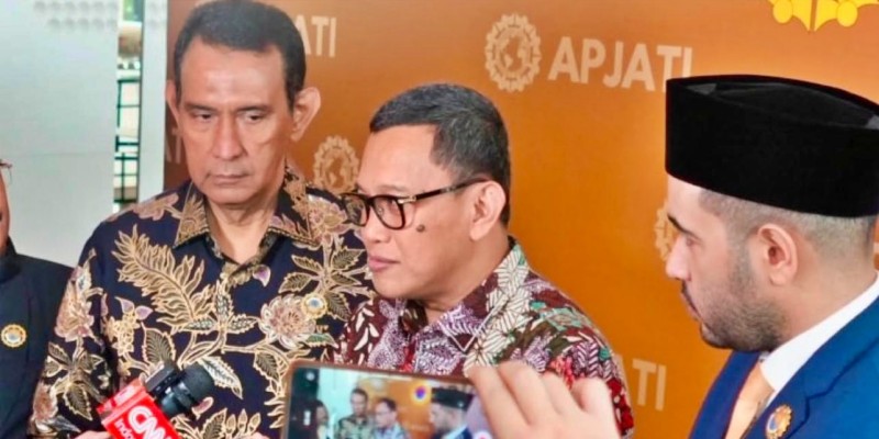 Hati-hati Terkooptasi, Karding Harus jadi menteri Pelindung PMI