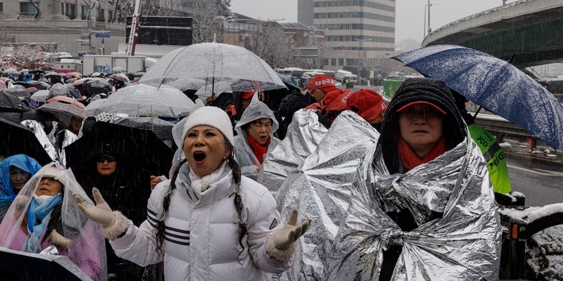 Ribuan Warga Korsel Demo Tolak Penangkapan Presiden Yoon