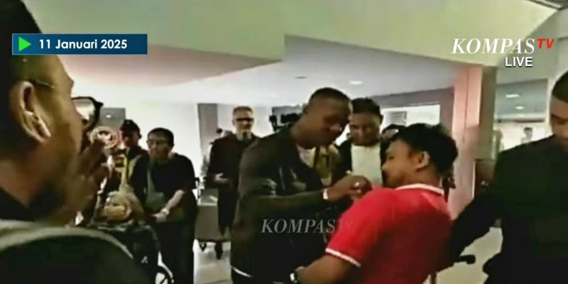 Kedatangan Patrick Kluivert di Soetta Disambut Antusias Suporter