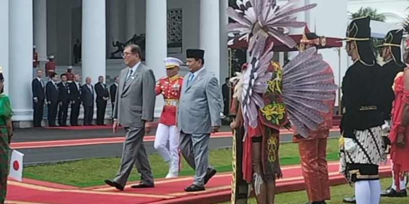 Prabowo Sambut Hangat PM Jepang di Istana Bogor