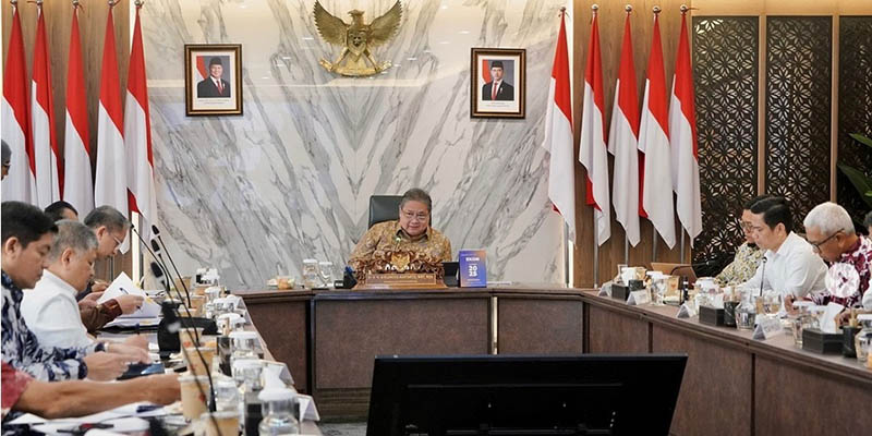 Pimpin Ratas, Airlangga Fokus Target Pertumbuhan Ekonomi 8 Persen