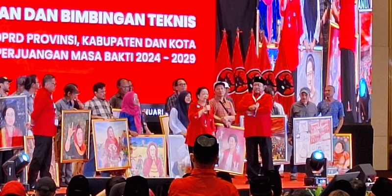 Singgung Lukisan Yos Suprapto, Megawati: Polisi Jangan Suka Nangkepin Orang!