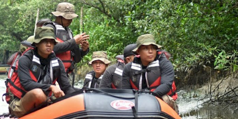 Antisipasi Pemasangan Pagar Laut, Satpol PP Surabaya Intensifkan Patroli