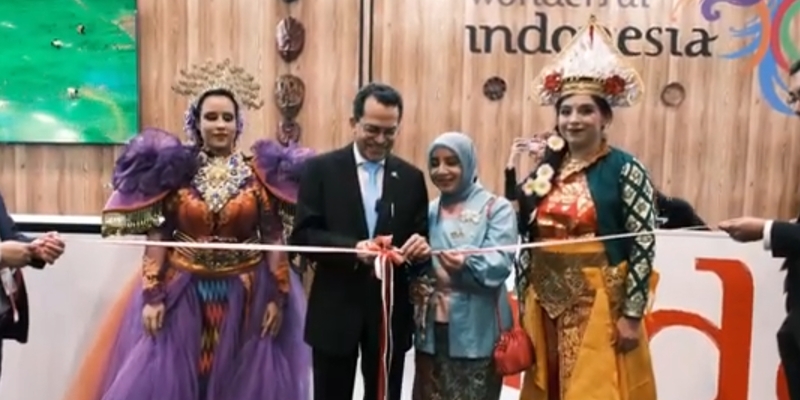 Dubes Najib Resmikan Stand KBRI di FITUR 2025, Dorong Promosi Wisata Indonesia