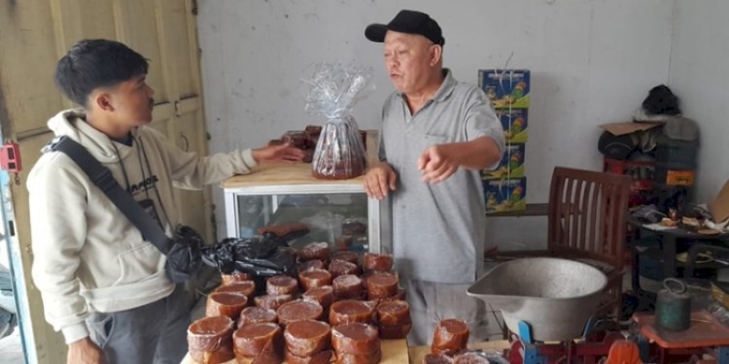 Permintaan Kue Keranjang Melonjak Jelang Imlek