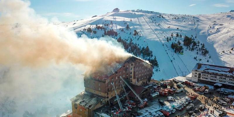 Kebakaran Dahsyat di Resor Ski Turki Tewaskan 76 Orang