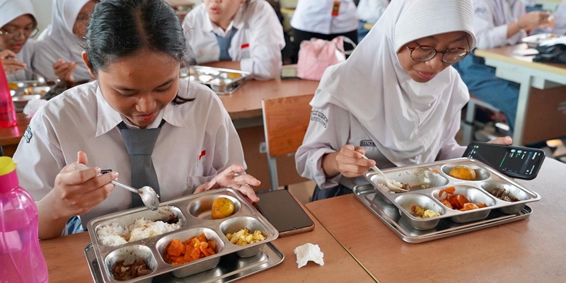 Budi Gunawan Apresiasi Tim Makan Bergizi Gratis Hingga Peran Guru