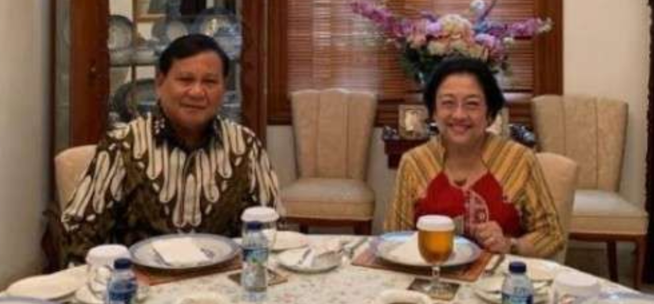 Prabowo-Mega Tahan China, Dolar Masih di Atas Rp16.300