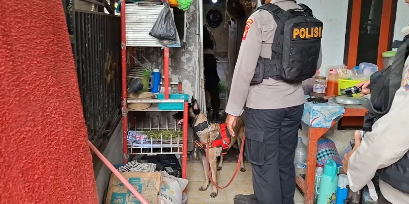 Kerahkan K-9, Polda NTB Amankan 29,72 Gram Sabu di Praya Timur