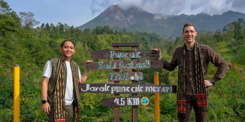 Kunjungi TN Gunung Merapi, Menhut dan Menteri Iklim Norwegia Tanam Pohon Bersama