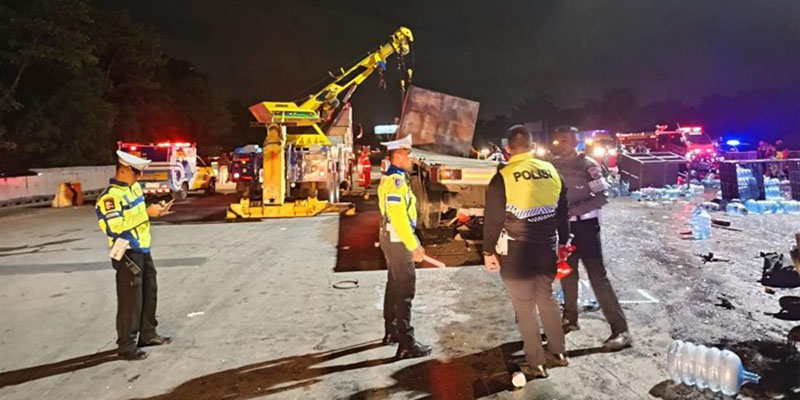 Jasa Marga dan Polri Fokus Amankan Pengguna Jalan Pascakecelakaan Beruntun di GT Ciawi