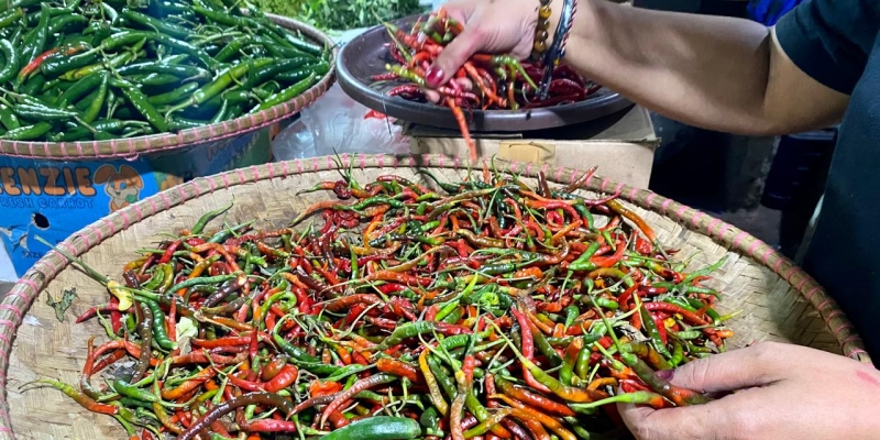 Bahan Pokok Naik, Bawang Putih Hingga Cabai Rawit Meroket Hari Ini