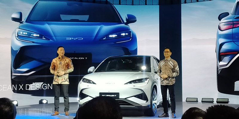 Resmi Diluncurkan, BYD Sealion 7 Seperti Teater Berjalan