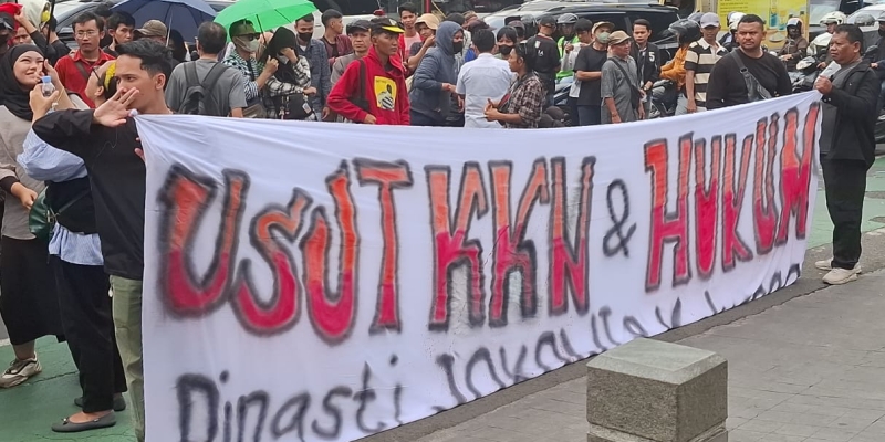 Polda Metro Jaya Didemo Adili Jokowi dan Keluarga, Kok Bisa?