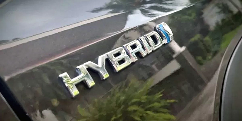 Catat, Ini 3 Jenis Mobil Hybrid yang Dapat Insentif Pemerintah