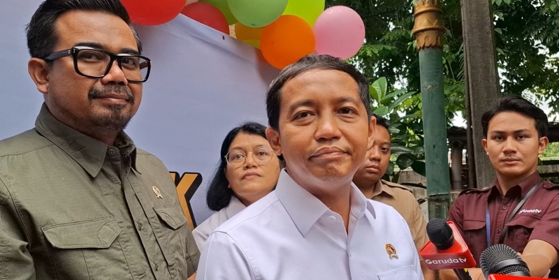 Cek Kesehatan Gratis Hari Pertama, Raja Juli Datangi Puskemas Cengkareng