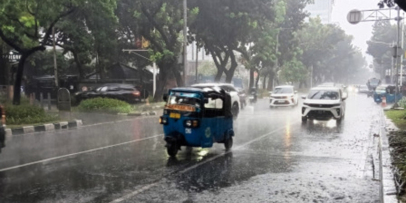 Cuaca Sebagian Jakarta Diguyur Hujan Ringan