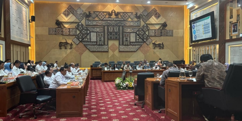 DPR dan Kepala BGN Rapat Program Makan Bergizi Gratis Tertutup