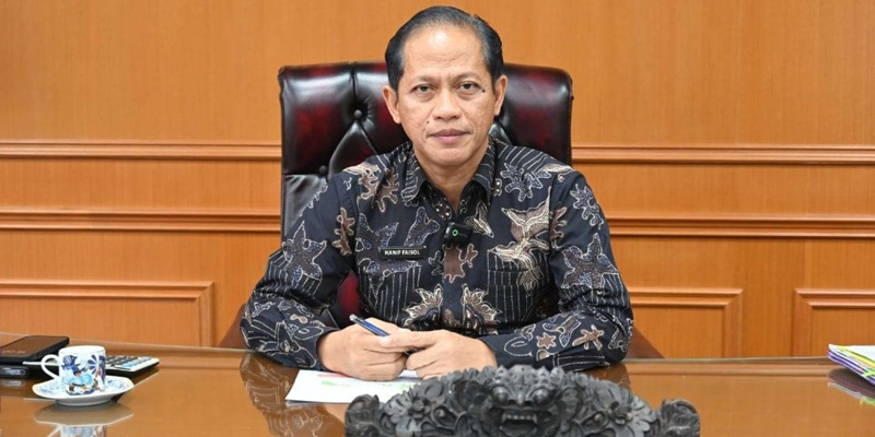 Angkat Adik Kandung Jadi Sahli, Menteri Lingkungan Hidup Tuai Kecaman