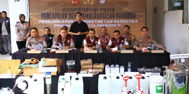 Polri Bongkar Lab Clandestine Sinte Dengan Berat 1 Ton di Babakan Madang Sentul