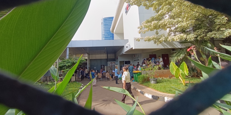 Keluarga Tahanan Padati Rutan KPK