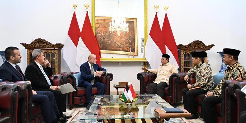 Prabowo Terima Kunjungan Utusan Khusus Palestina di Istana