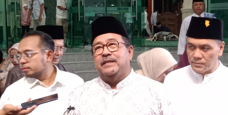 Pramono Salat Id di Istiqlal, Rano Karno di Balaikota