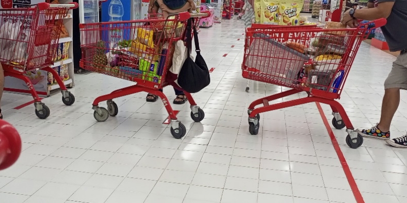 Hadapi Krisis, Eropa Imbau Warga Timbun Stok Makanan