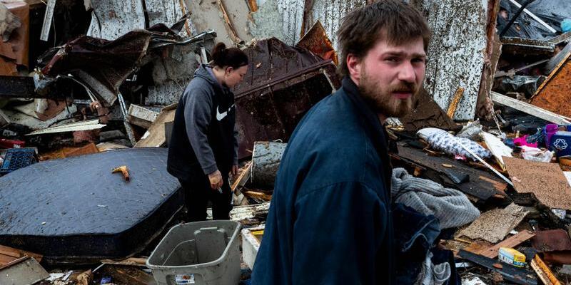 Tornado dan Badai Dahsyat Terjang AS Tengah, 27 Tewas