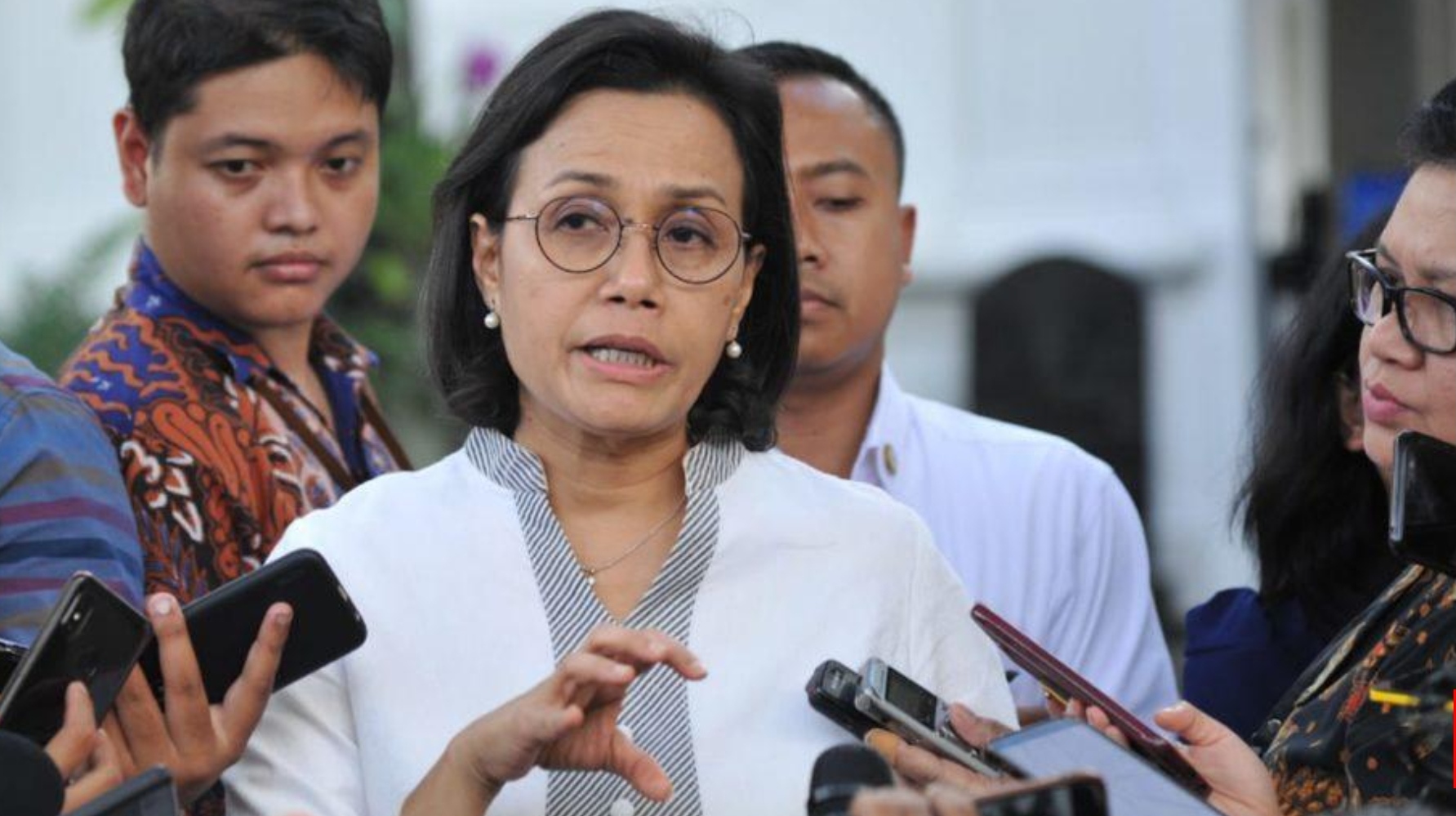 Sri Mulyani Hadapi Tantangan Berat, IHSG Tumbang 3,84 Persen