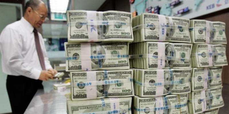 Dipakai Bayar Utang, Cadangan Devisa RI Turun Rp26 Triliun dalam Sebulan