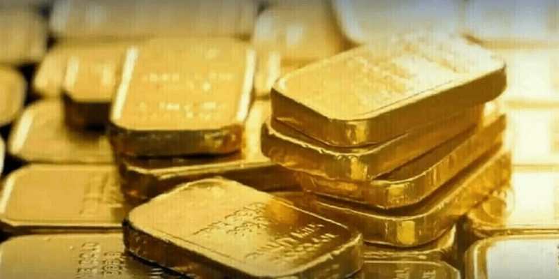 Timur Tengah Memanas, Harga Emas Spot Cetak Rekor Tertinggi