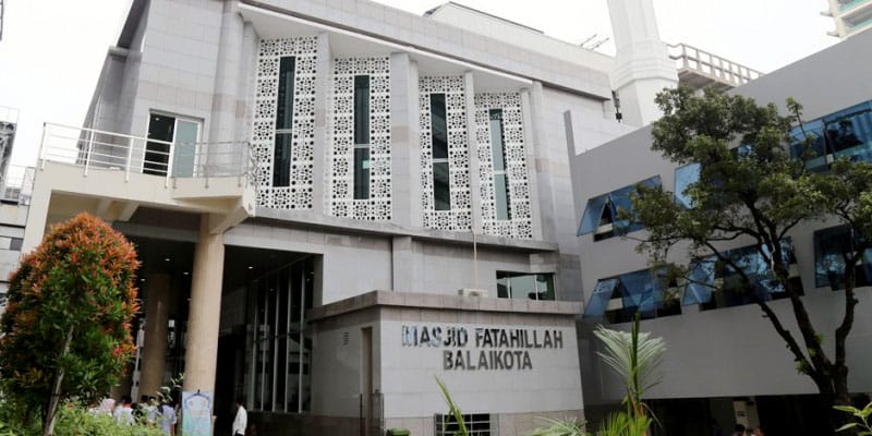 Pramono-Rano Salat Id di Balai Kota Jakarta