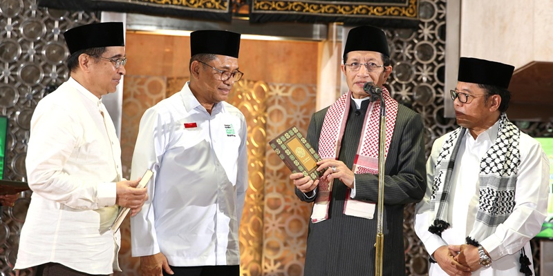YMSM Wakafkan 5 Ribu Mushaf ke Masjid Istiqlal