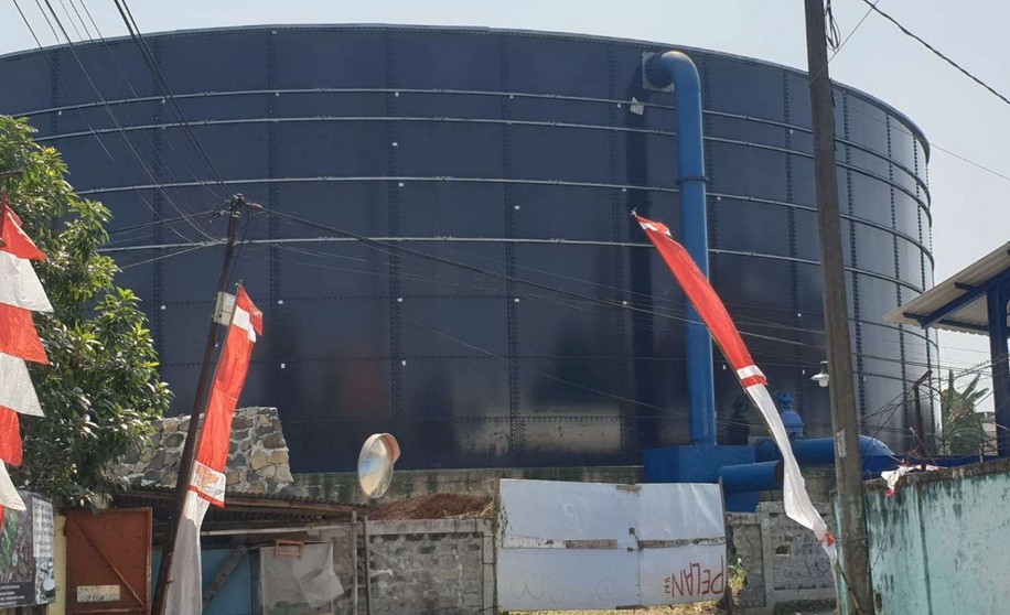 Warga Tuntut Watertank Raksasa Milik PDAM Depok Direlokasi