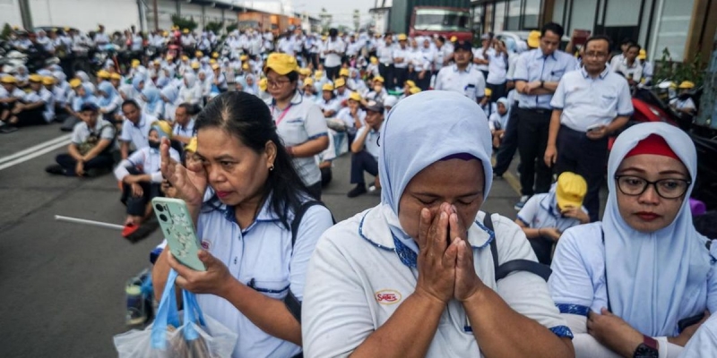 Pemerintah Didesak Buat Posko Penyelesaian Hak Buruh Sritex