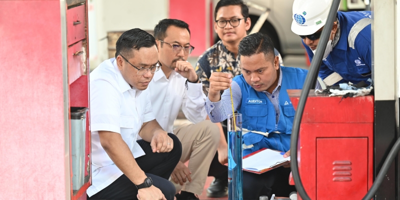 Dirut Pertamina Sidak SPBU Bersama Lembaga Independen