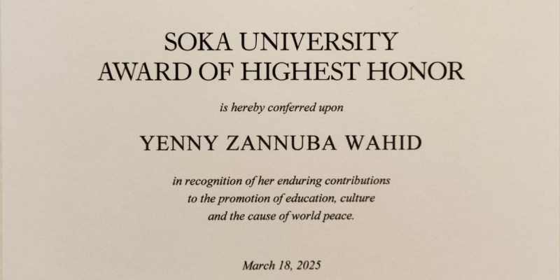 Yenny Wahid Terima Penghargaan Tertinggi dari Universitas Soka Jepang