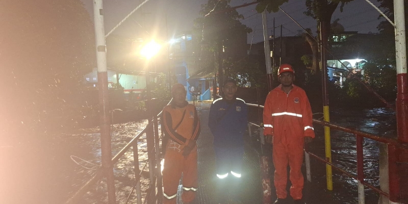 Jakarta Hujan Deras, Pos Pantau Sungai Berstatus Kritis