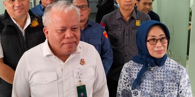 Kejagung Serahkan 10 Berkas Direktur JakTV ke Dewan Pers